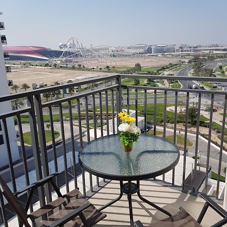 B8 Studio Close To Formula 1 With Ferrari World View Apartment Abu Dhabi Ngoại thất bức ảnh